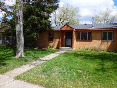Main picture of 1061 N 10th St