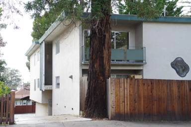Main picture of 1426 Martin Luther King Jr Way