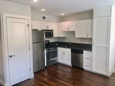 Main picture of 1325 18th St