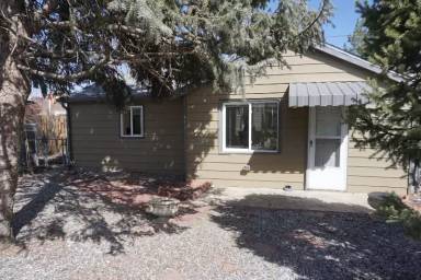Main picture of 4682 Pennsylvania St