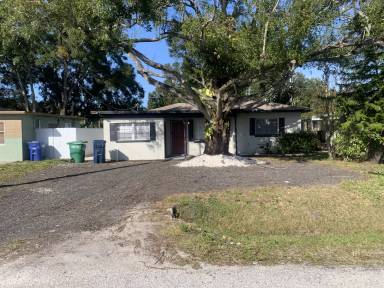 Main picture of 3311 W Douglas St