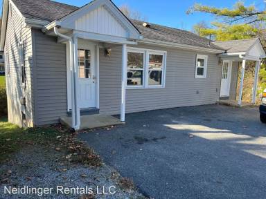 Main picture of 124 Beech St