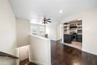 Main picture of 1472 Munger St