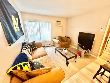 Main picture of 521 Walnut St