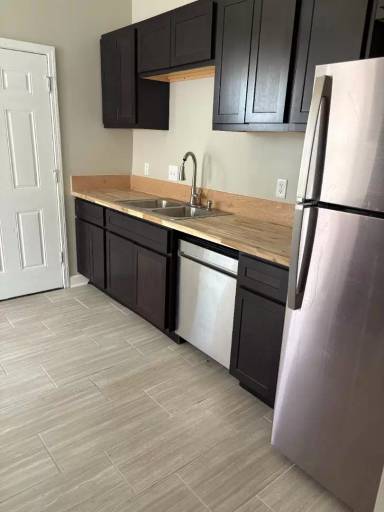 Main picture of 5615 Landsdown ave