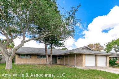 Main picture of 5905 Killarney Dr