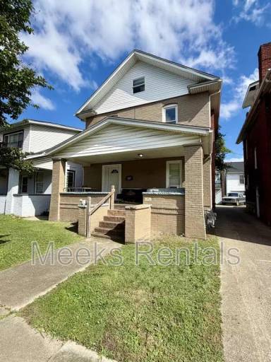 Main picture of 414 9th Ave W