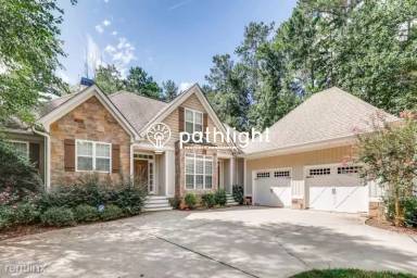 Main picture of 160 Longwood Ln