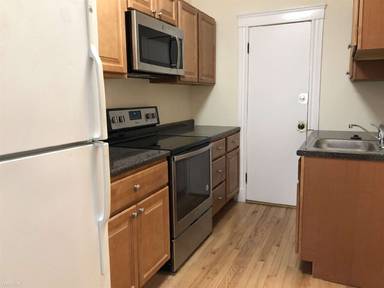 Main picture of 374 Chestnut Hill Ave