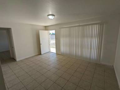 Main picture of 150 E 24th Pl