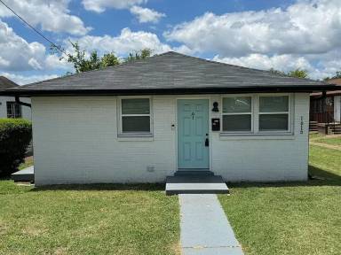 Main picture of 1615 22nd Ave N