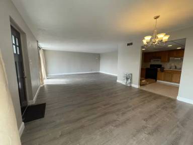 Main picture of 1422 Forest Ln