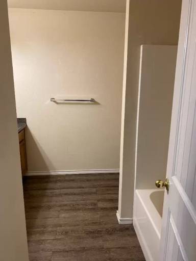 Main picture of 108 N 6th St