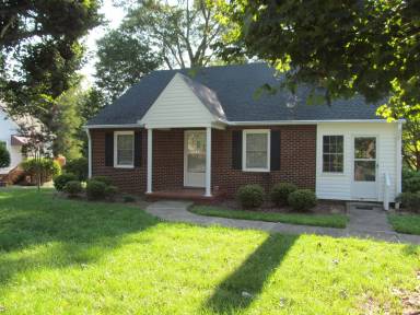Main picture of 1826 Polo Rd