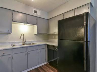 Main picture of Avalon Apartments