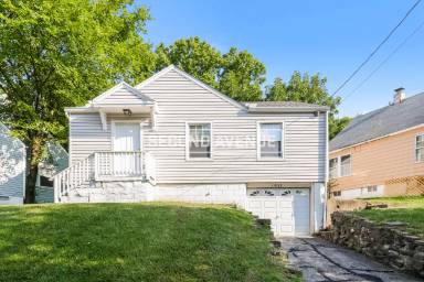 Main picture of 1811 Ashbrook Dr