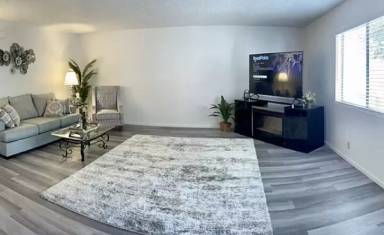 Main picture of 465 Mesa Blvd