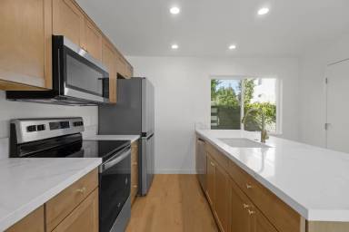 Main picture of 13717 Gault St