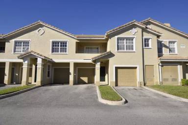 Main picture of 602 Belmont Ln