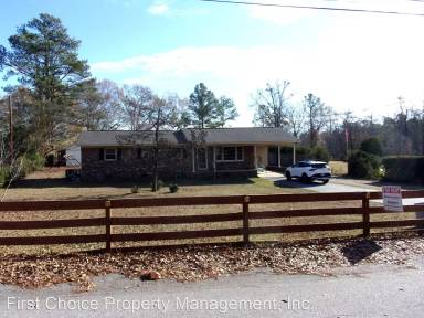 Main picture of 235 Neal St