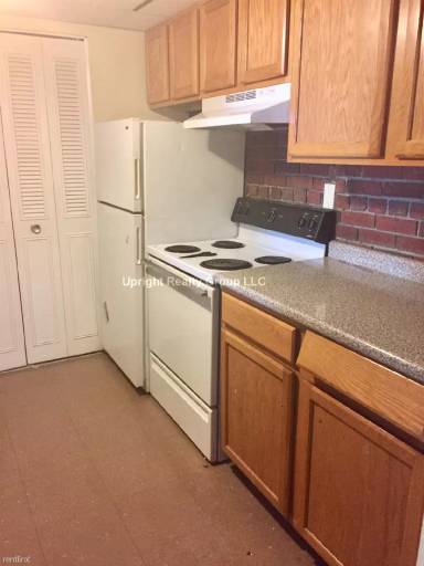 Main picture of 70 Webster St