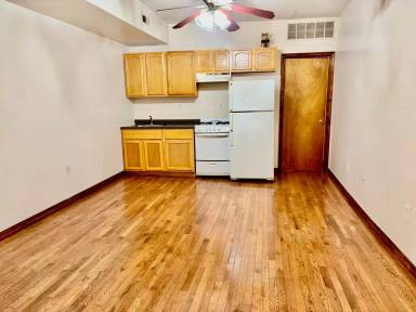 Main picture of 1003 S 3rd St