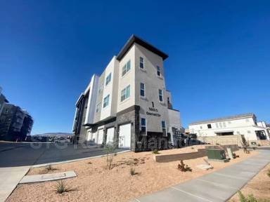 Main picture of 5801 S Garnet Dr