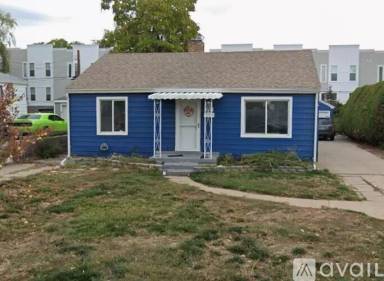 Main picture of 68 S Lakeview Dr