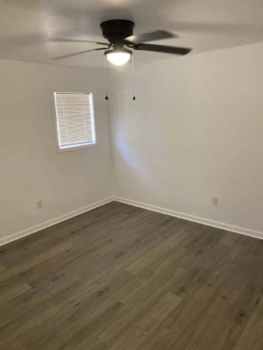 Main picture of 828 W Matthews Ave