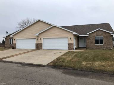 Main picture of 123 Traci Ln