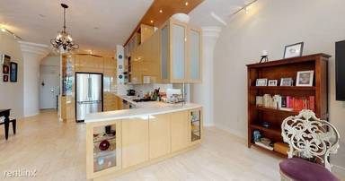 Main picture of 10 Bay Street Lndg