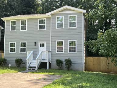 Main picture of 1884 Shamrock Dr