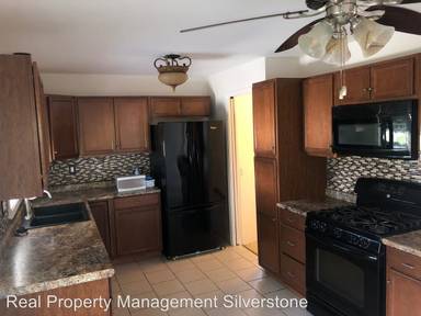 Main picture of 25645 Normandy St