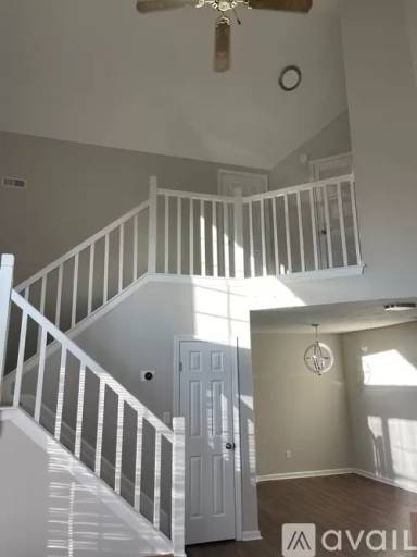 Main picture of 740 Brookside Dr