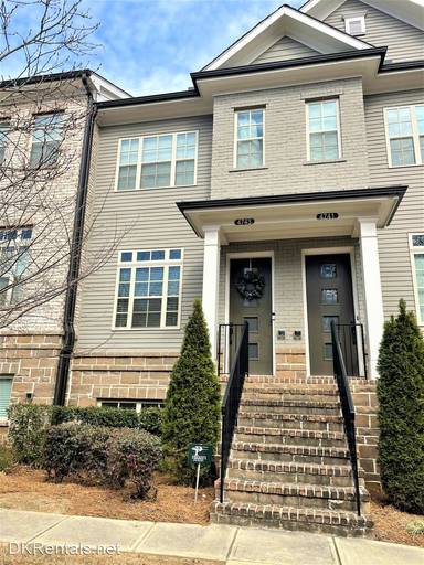 Main picture of 4743 Roswell Rd