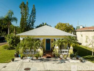 Main picture of 301 Hope St
