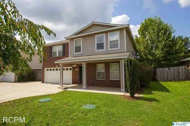 Main picture of 404 Jasmine Dr