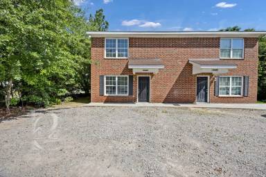 Main picture of 3102 Emanuel Church Rd