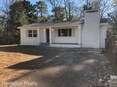 Main picture of 5759 Colonial Ln N