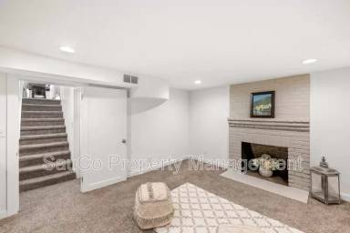 Main picture of 6123 NE 25th Ave