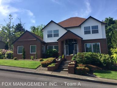 Main picture of 45 SE Avondale Ct