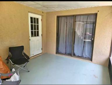 Main picture of 891 Leeward Dr