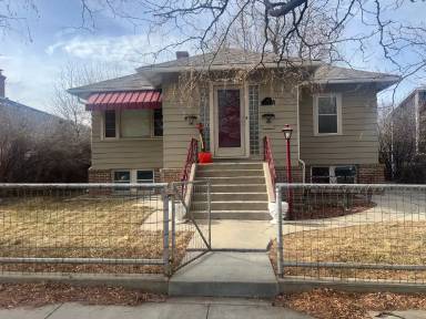Main picture of 832 S Beech St