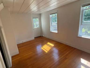 Main picture of 45 Reservoir Rd