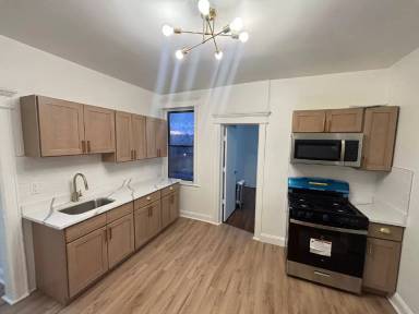Main picture of 160 59th St