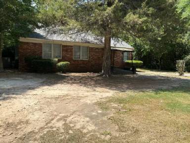 Main picture of 927 South St
