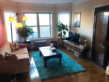 Main picture of 1448 W Winnemac Ave
