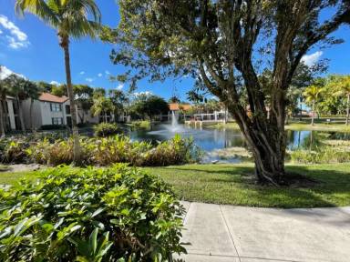 Main picture of Oasis at Naples