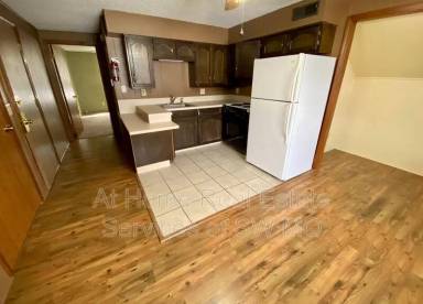 Main picture of 808 E Walnut St