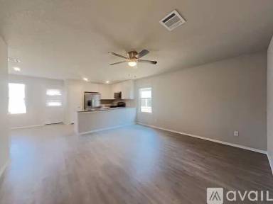 Main picture of 5707 Cicada Cir